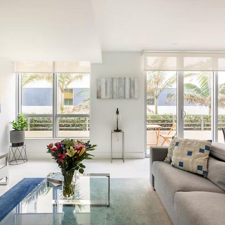 Beachfront Bentley Hotel One Bedroom Suite With Balcony And Beach Access ไมอามีบีช ภายนอก รูปภาพ