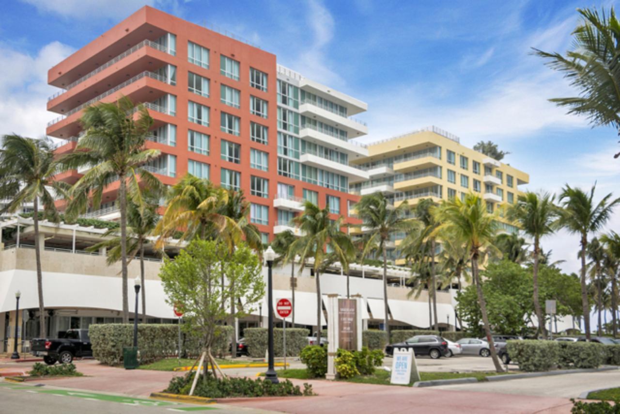 Beachfront Bentley Hotel One Bedroom Suite With Balcony And Beach Access ไมอามีบีช ภายนอก รูปภาพ